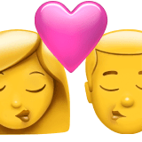 Uomo e donna che si mandano un bacio su Apple macOS e iOS iPhones